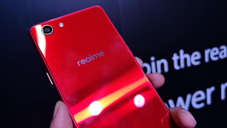 OPPO 又分拆出了个子品牌,这次瞄准的是红米?